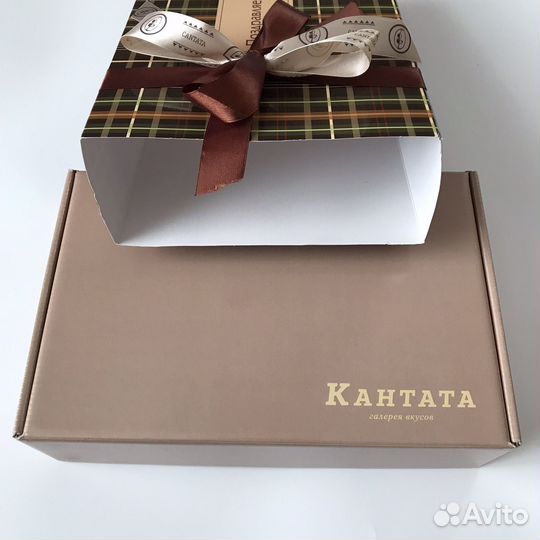 Подарочная коробка упаковка 31*20*8 (Ш*В*Г)