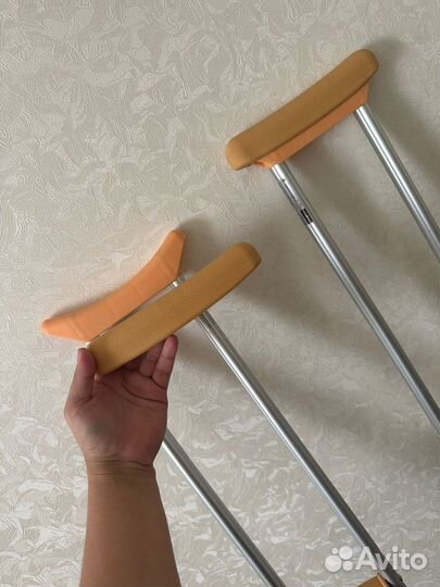 Костыли подмышечные б/у