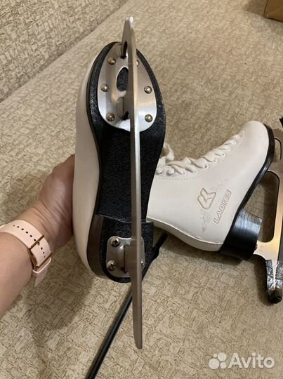 Коньки фигурные 32 размер