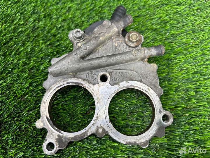 Фланец системы охлаждения Bmw 3 E46 M43B19 2000