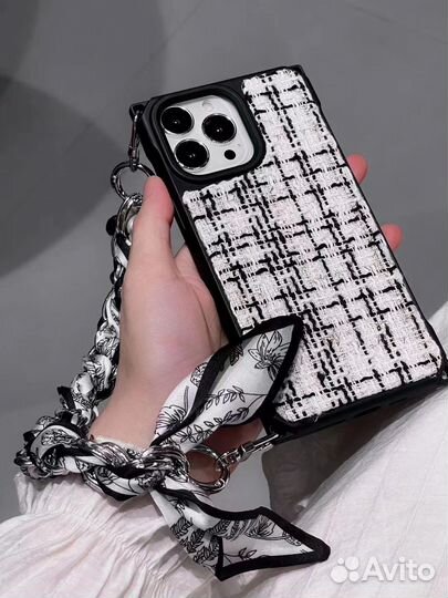 Чехол на iPhone