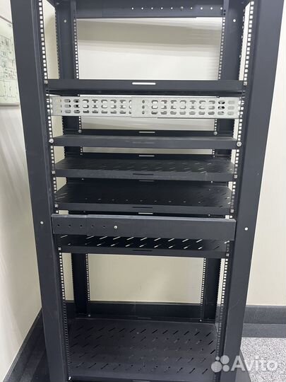 Серверная стойка