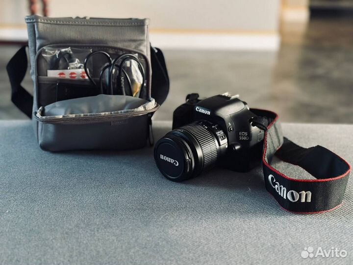 Зеркальный фотоаппарат canon 550d
