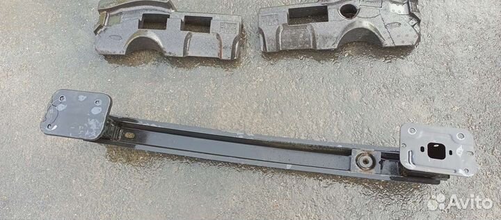 Усилитель бампера форд круга 2014года