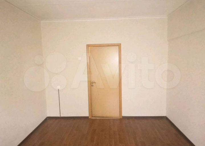 Комната 13,7 м² в 3-к., 2/5 эт.