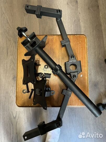 Кронштейн для монитора на стол