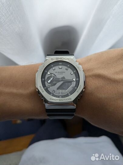 Часы Casio G-Shock GM-2100-1A