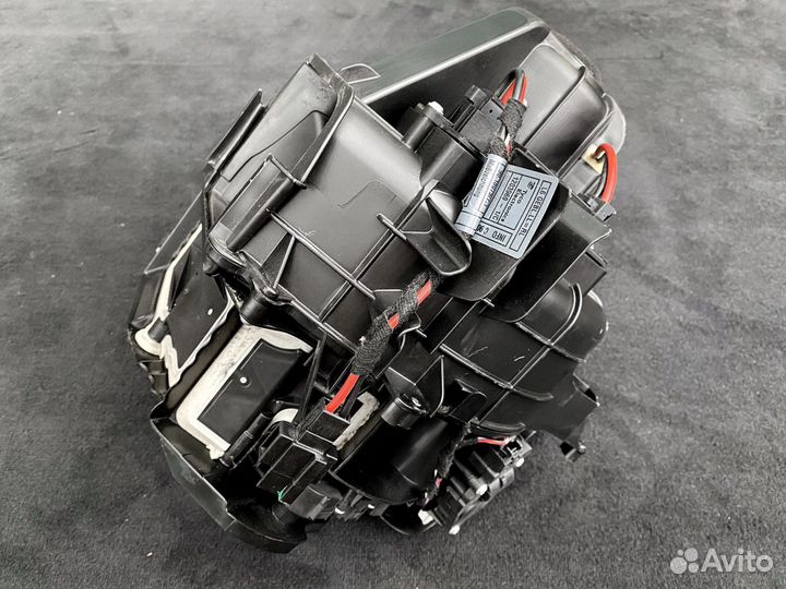 Моточик, вентилятор пeчки вмw F01 / F10 / F02