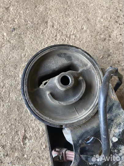 Подушка двигателя передняя Nissan Murano Z50