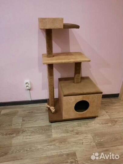 Домик и когтеточка для кошки