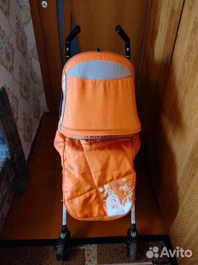 Прогулочная коляска