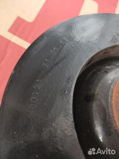 Демпфер коленвала b57 8571269