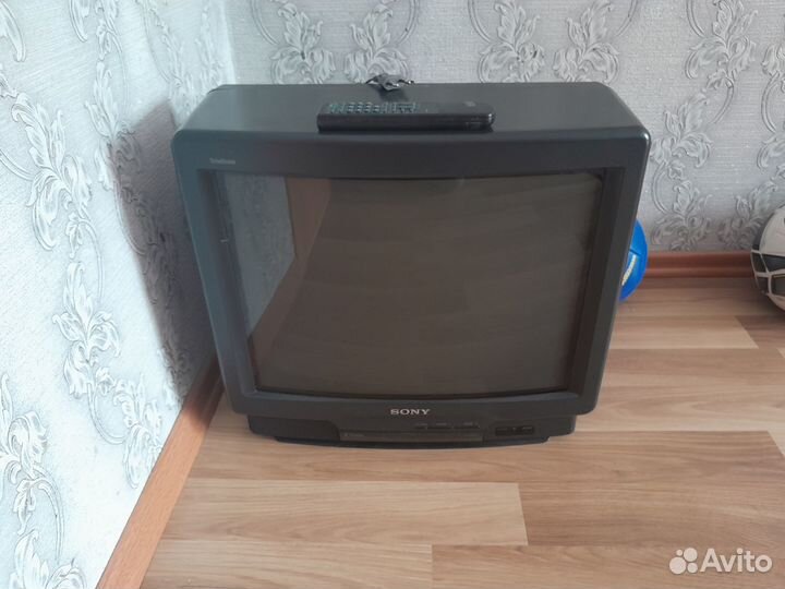 Телевизор Sony trinitron kv2135M3
