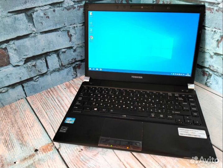 Ультрабук Toshiba на i3-3110m/ RAM 8/ SSD 256