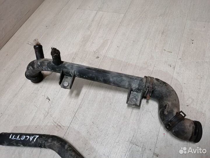 Патрубок охлаждения двигателя Chevrolet Lacetti