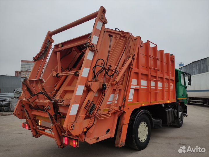 Мусоровоз маз новый (2017)