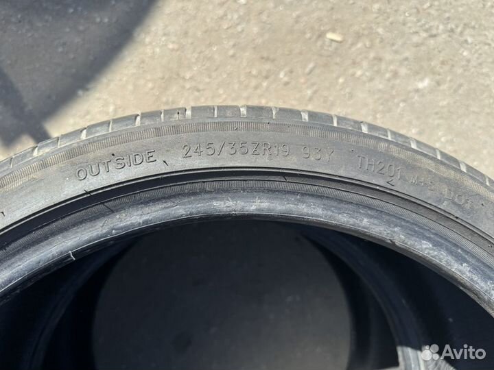 Triangle TR968 235/35 R19 92V