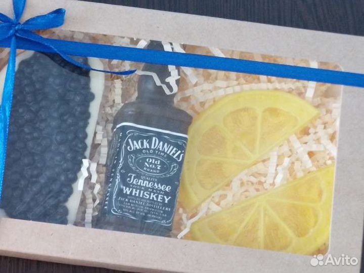 Наклейка на мыло Мартини