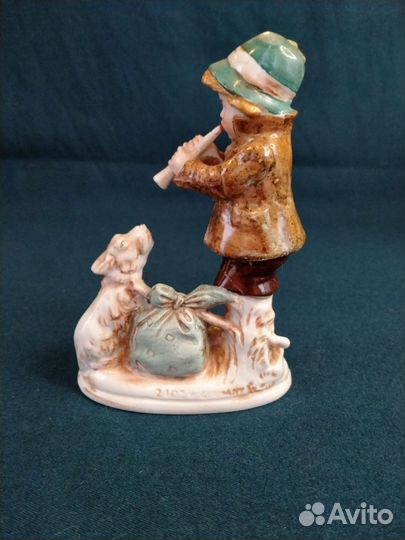 Статуэтка Мальчик с собакой Германия