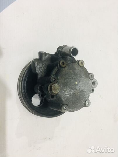 Насос гур Renault Duster 2.0