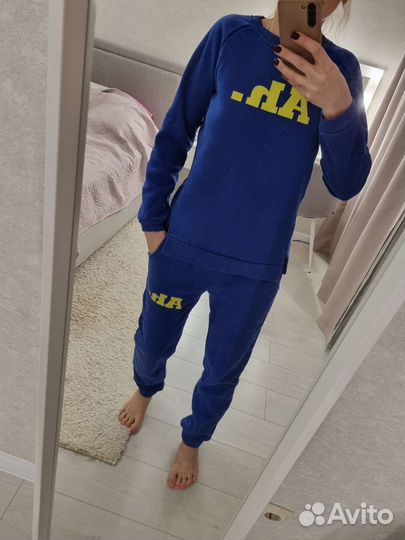 Костюм спортивный