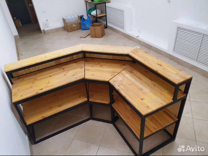 Стойка ресепшн