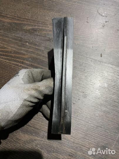 Слайдер цепи для Kawasaki ER6n 06-08