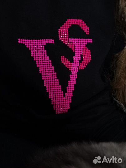 Детские футболки со стразами