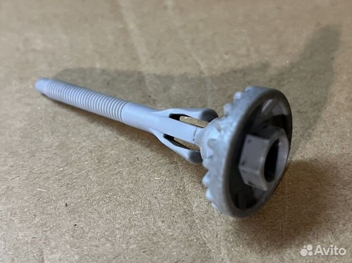 Регулировка пластиковая Туманки Toyota Camry 70