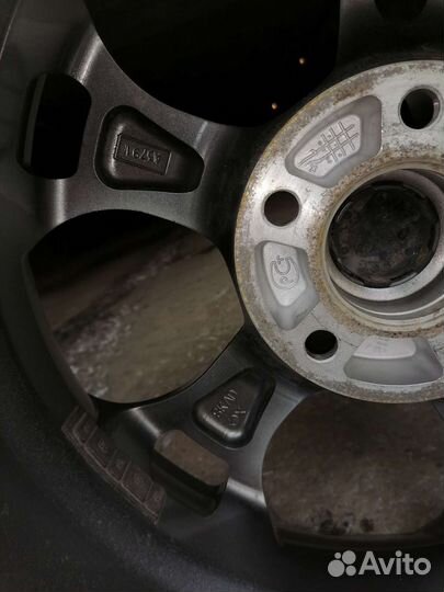 Продам литые диски для Volkswagen Tiguan