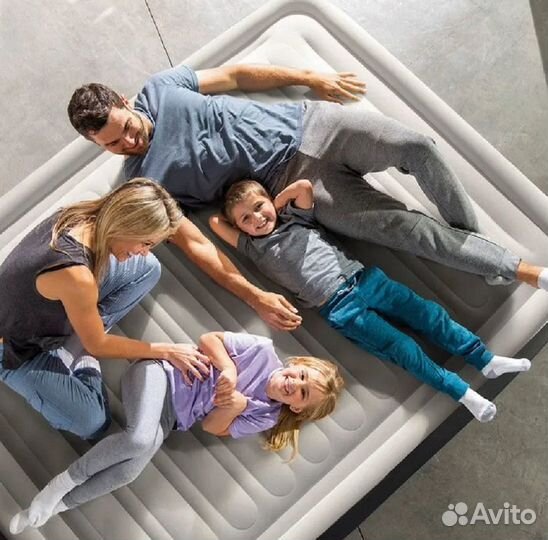 Двуспальная надувная кровать 152х203х56 см, Intex