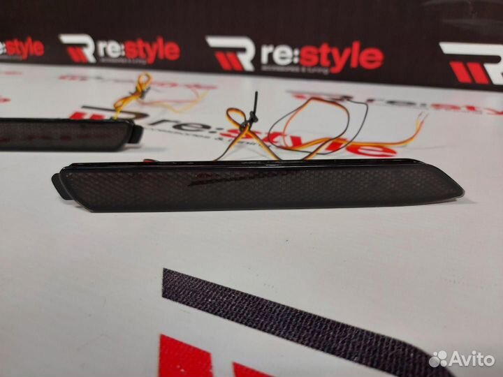 Катафоты Toyota Диодные Узкие Дымчатые R2389