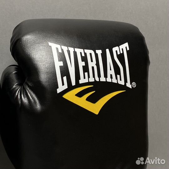 Боксерские перчатки Everlast 14 Oz