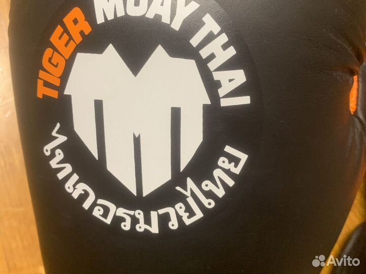 Боксерские перчатки