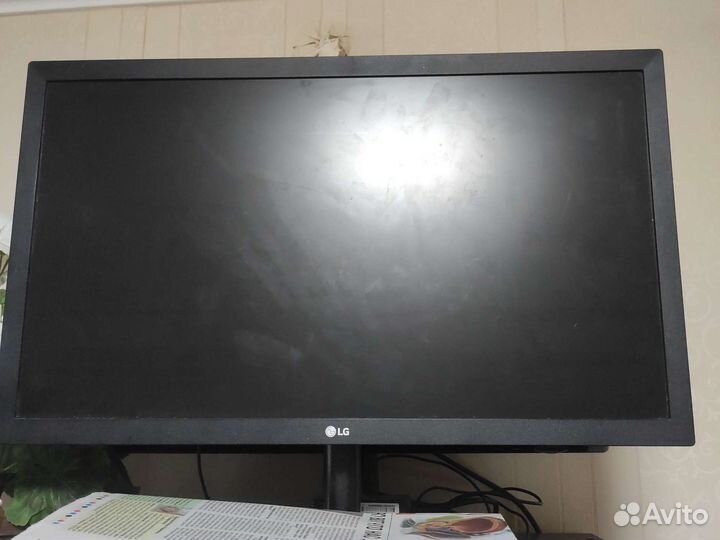 Монитор LG 24