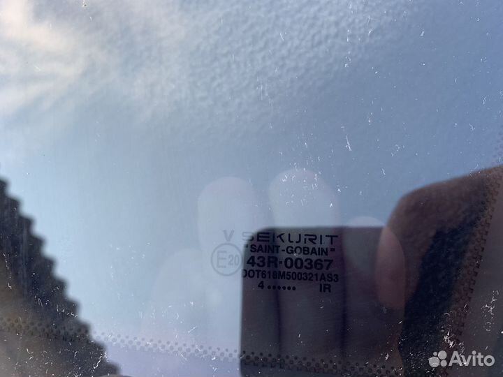 Задняя форточка Порше Кайен 955/957.Двойные