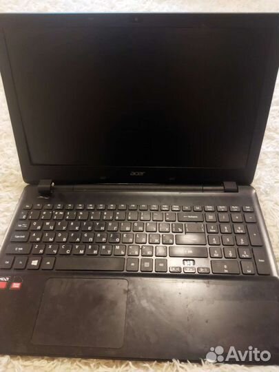 Ноутбук acer на запчасти,но работает