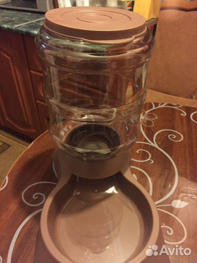 Кормушка для собак или кошек