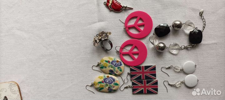 Бижутерия. Браслеты, Колье, серьги