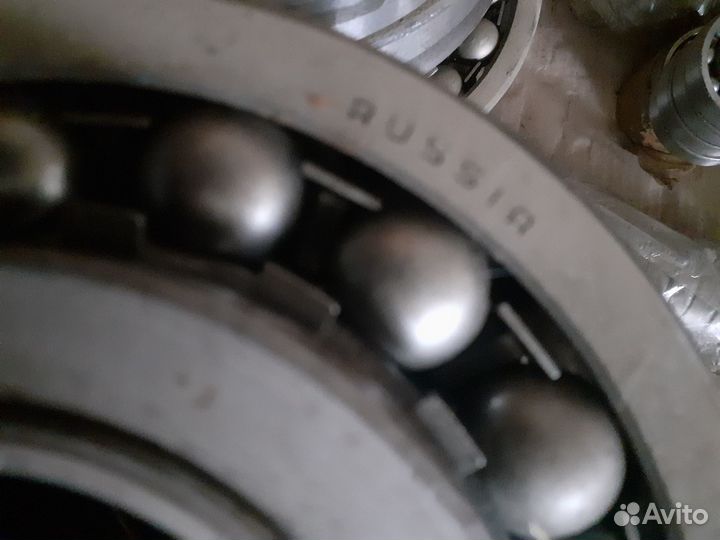 Подшипник 1318