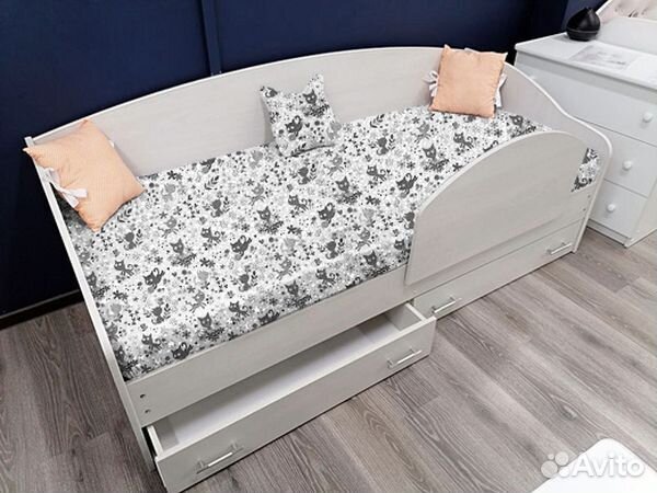 Кроватка детская белая высокий борт ламинат