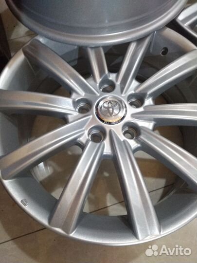 Литые диски Toyota Camry, Corolla, r17 5x114,3