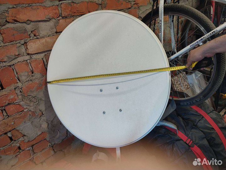 Спутниковая антенна тарелка