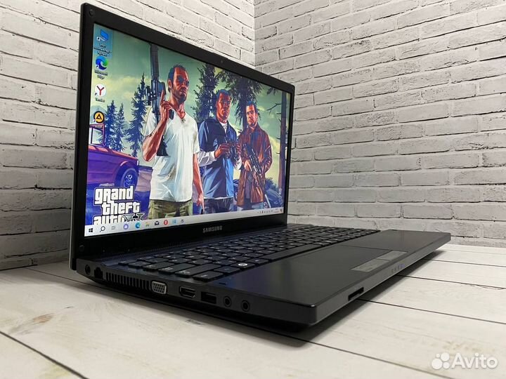 Игровой ноутбук Samsung 6Gb / 2 видеокарты / SSD
