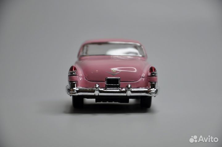 Модель автомобиля Cadillac Series 62 Coupe металл