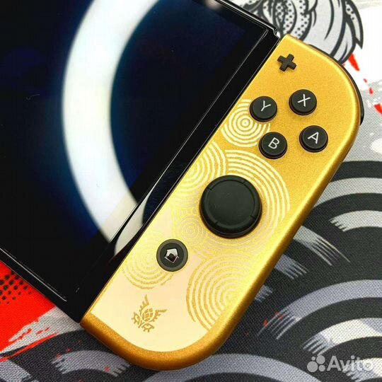 Новая Nintendo Oled Pico 300 гб + бесплатные игры