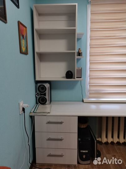 Письменный стол