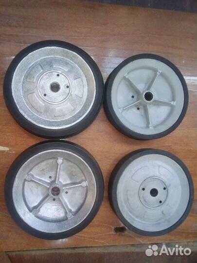 Колеса для хозяйственной тележки