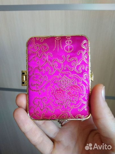 Зеркальце карманное