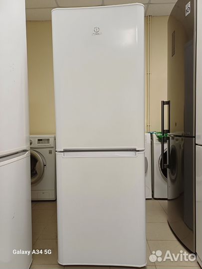 Холодильник indesit 168см. Доставка. Гарантия
